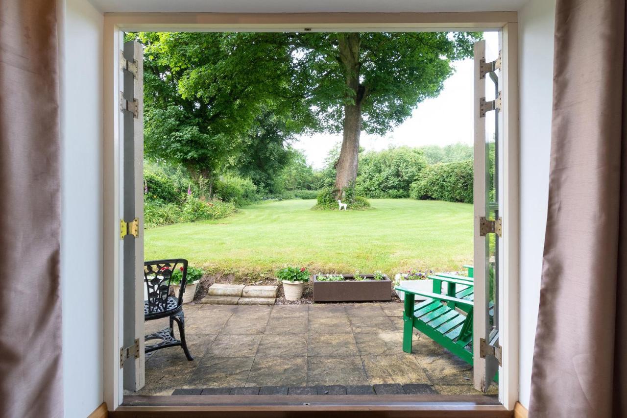 Finest Retreats - The Cottage - Luxury 1 Bed Cottage Rhydymwyn Esterno foto