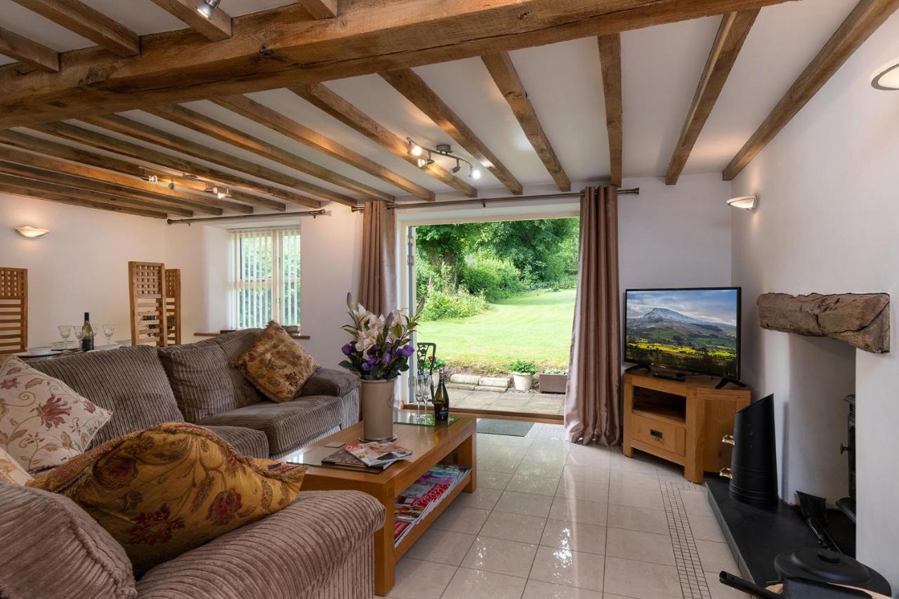 Finest Retreats - The Cottage - Luxury 1 Bed Cottage Rhydymwyn Esterno foto
