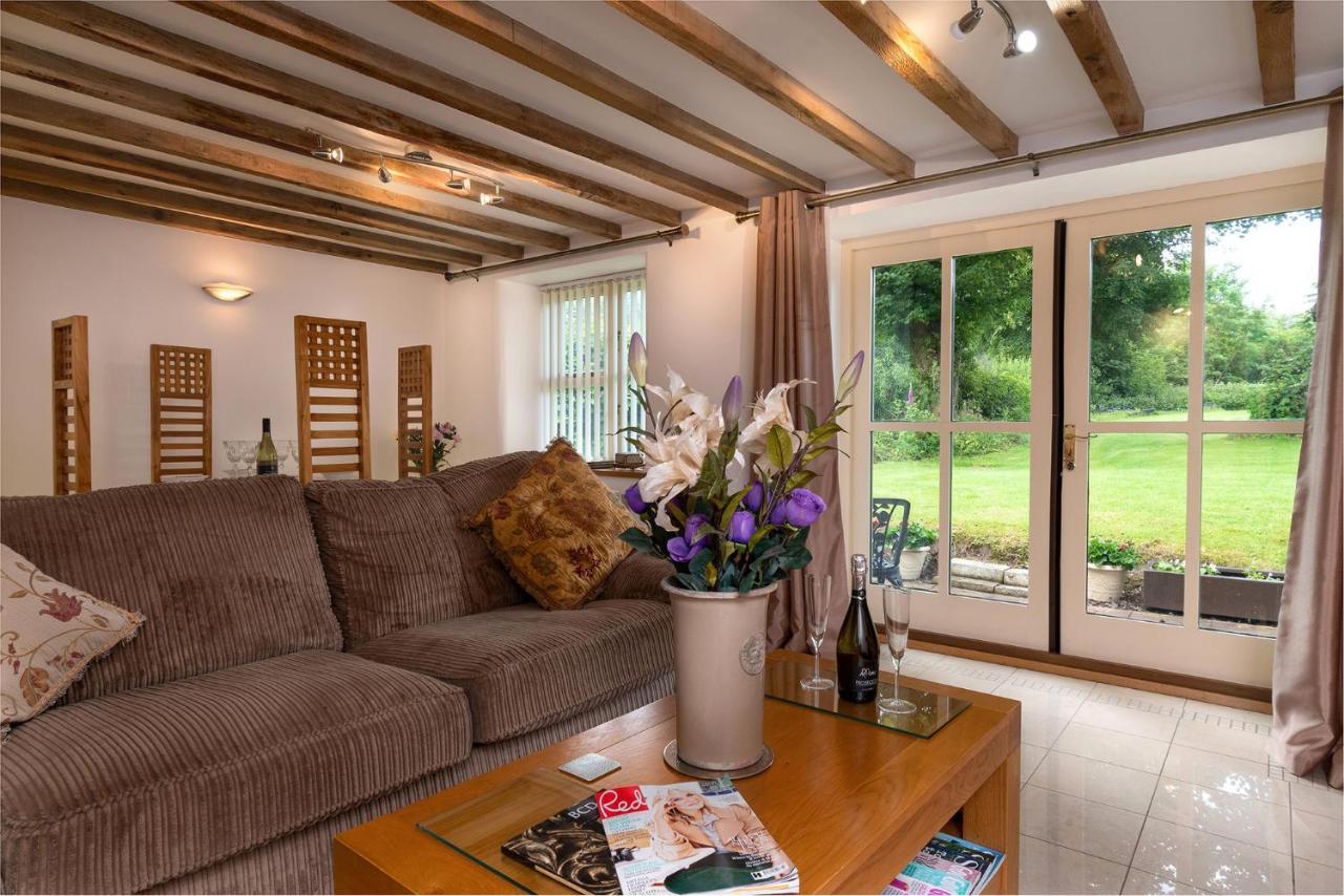 Finest Retreats - The Cottage - Luxury 1 Bed Cottage Rhydymwyn Esterno foto